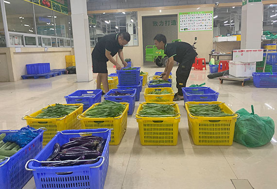 萬家歡膳食食堂承包經營過程中是如何采購的？